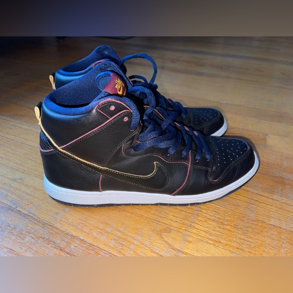 RARE! Nike SB Dunk High Pro “Cavaliers” BQ6392-001